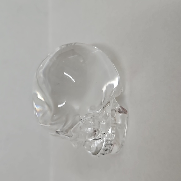 2 inch K9 crystal skull - Picture 4 of 4